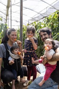 מהחממה לצלחת, פסטיבל 2023. סיורים חקלאים - בשדות עין יהב וחוות בין השיטין.